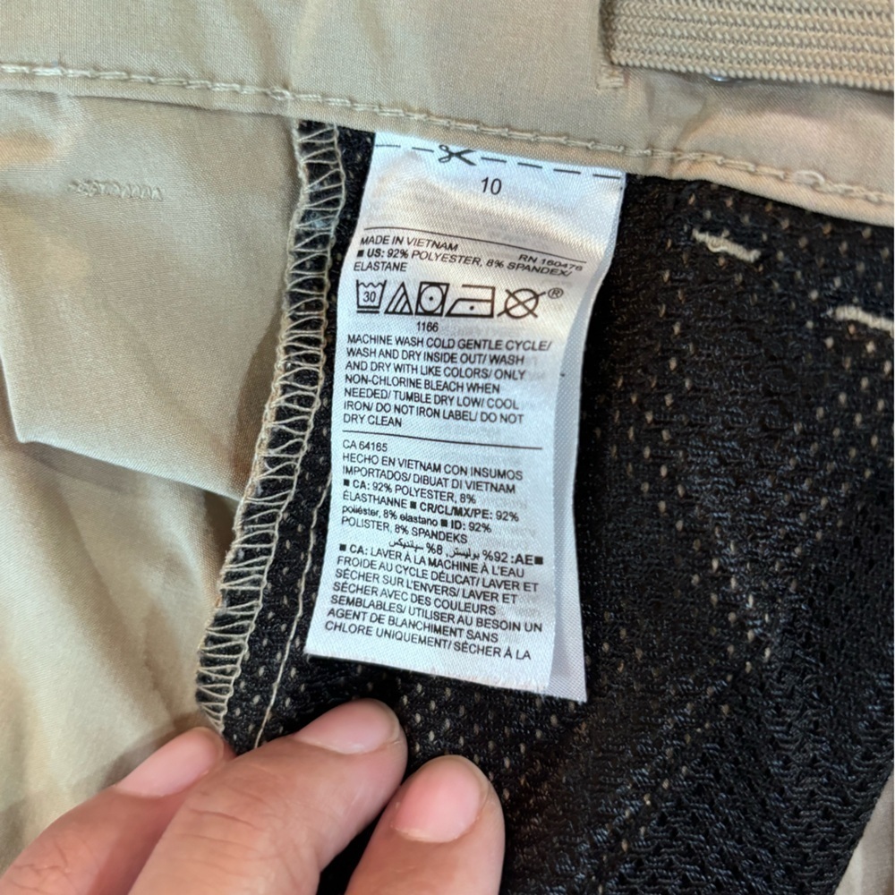 Old Navy Boys Khaki Shorts - Picture 12 of 13